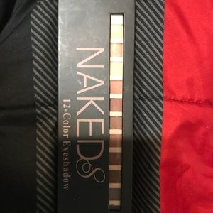 NAKED 12 color eyeshadow